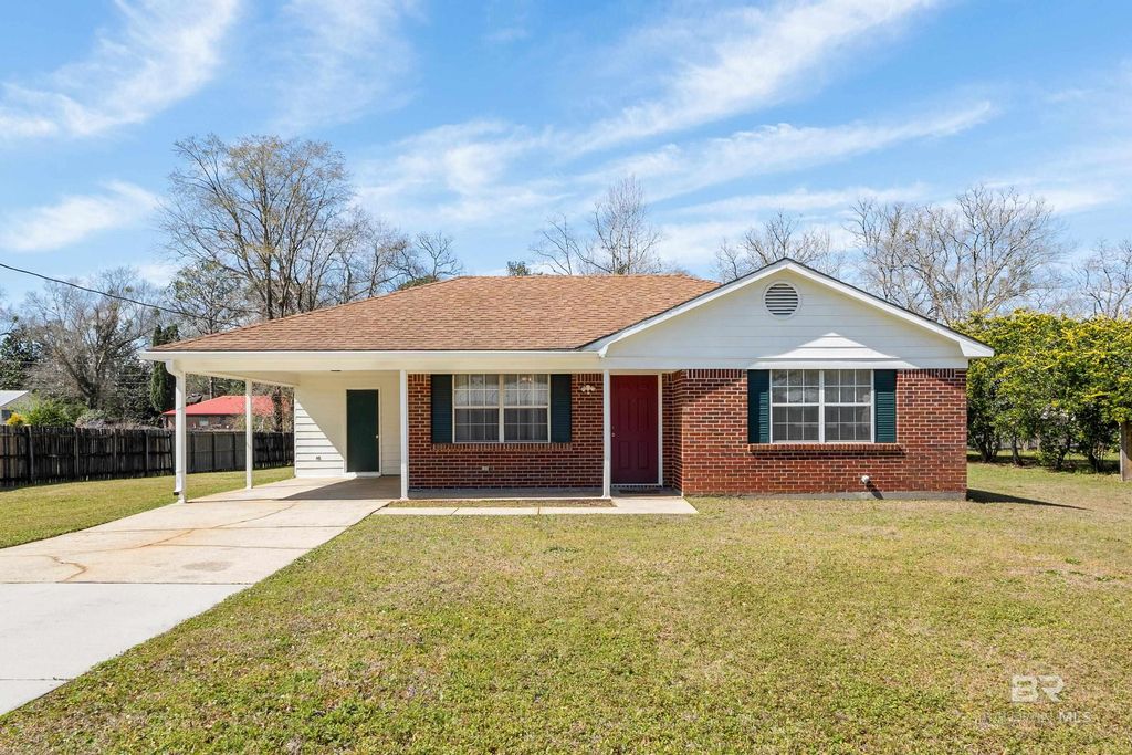 23157 Oak Street, Robertsdale, AL 36567