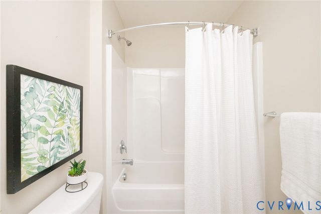 17633 Memorial Tournament Dr, Moseley, VA 23120