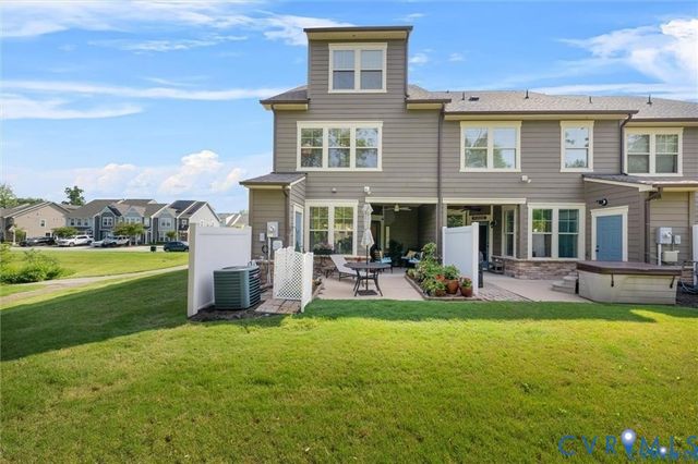 17633 Memorial Tournament Dr, Moseley, VA 23120