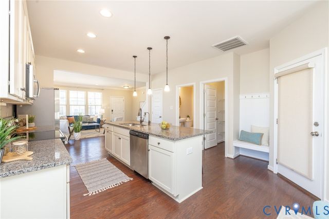 17633 Memorial Tournament Dr, Moseley, VA 23120