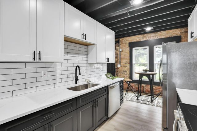 1010 Bruck Street, Columbus, OH 43206