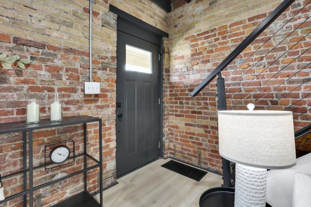 1010 Bruck Street, Columbus, OH 43206