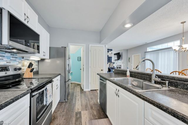905 Wyden DR, Virginia Beach, VA 23462