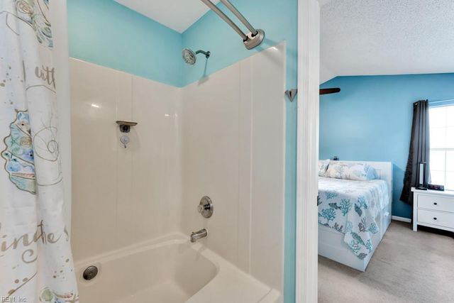 905 Wyden DR, Virginia Beach, VA 23462