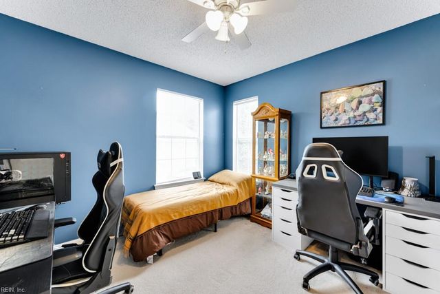 905 Wyden DR, Virginia Beach, VA 23462