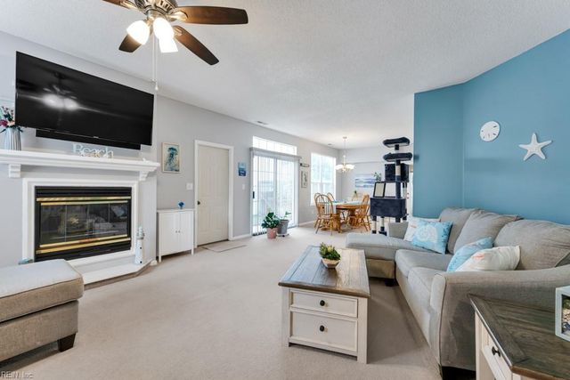 905 Wyden DR, Virginia Beach, VA 23462