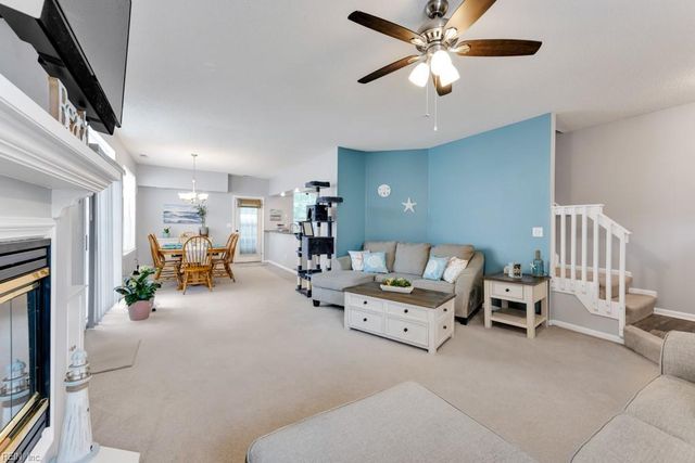 905 Wyden DR, Virginia Beach, VA 23462