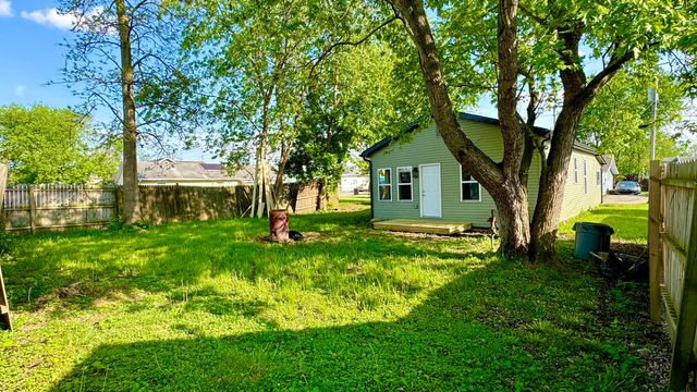 54 4th Street, Buckeye Lake, OH 43008