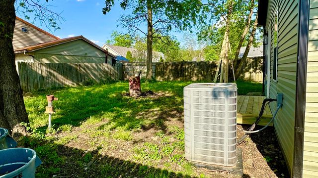 54 4th Street, Buckeye Lake, OH 43008