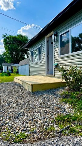 54 4th Street, Buckeye Lake, OH 43008