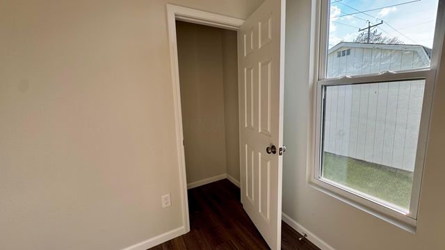 54 4th Street, Buckeye Lake, OH 43008