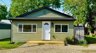 54 4th Street, Buckeye Lake, OH 43008