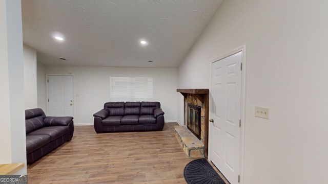 42 Skylark Lane, Jonesboro, GA 30238