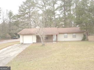 42 Skylark Lane, Jonesboro, GA 30238