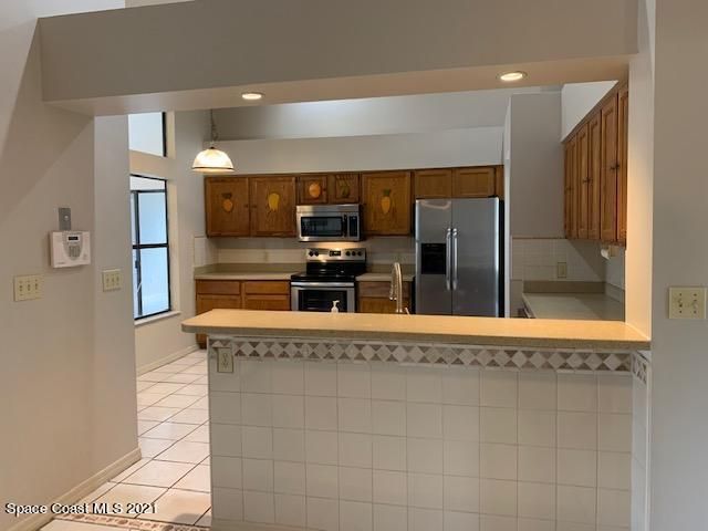 1098 Elmsford Street NW, Palm Bay, FL 32907