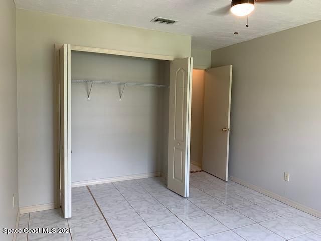 1098 Elmsford Street NW, Palm Bay, FL 32907
