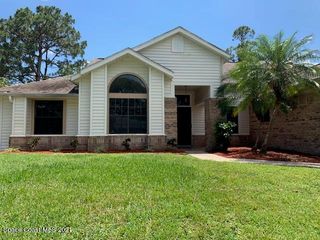 1098 Elmsford Street NW, Palm Bay, FL 32907