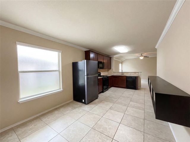 7208 Outfitter DR, Austin, TX 78744