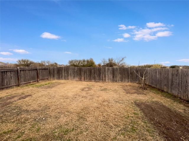 7208 Outfitter DR, Austin, TX 78744