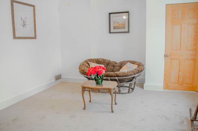 49 Gill Street, Kingston, NY 12401