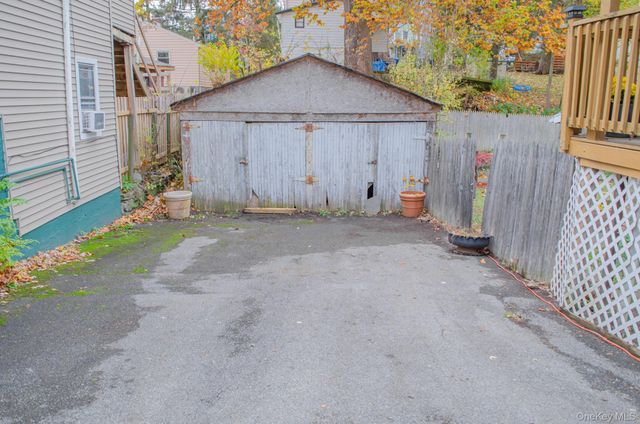 49 Gill Street, Kingston, NY 12401