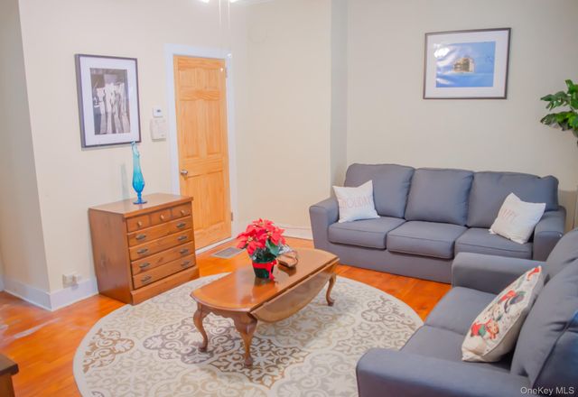 49 Gill Street, Kingston, NY 12401