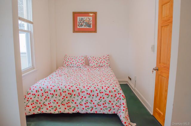 49 Gill Street, Kingston, NY 12401