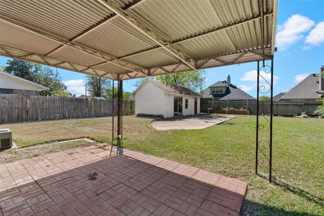 2102 Orbit Drive, Bossier City, LA 71112