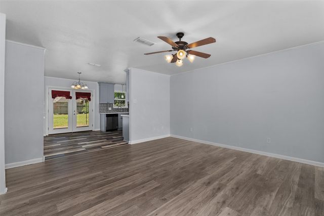 2102 Orbit Drive, Bossier City, LA 71112