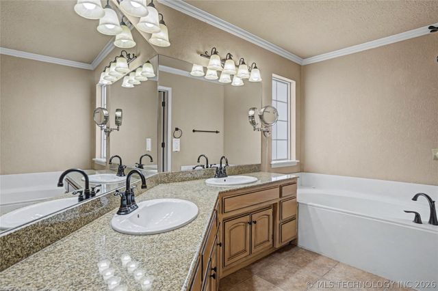 1300 E Boise Street, Broken Arrow, OK 74012