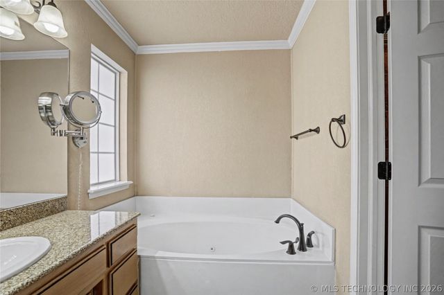 1300 E Boise Street, Broken Arrow, OK 74012