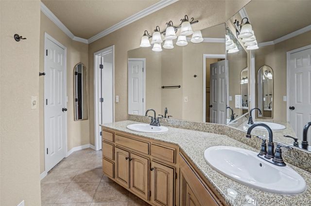 1300 E Boise Street, Broken Arrow, OK 74012