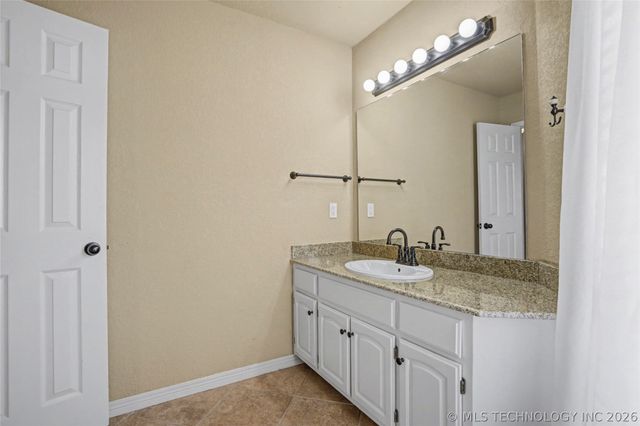 1300 E Boise Street, Broken Arrow, OK 74012