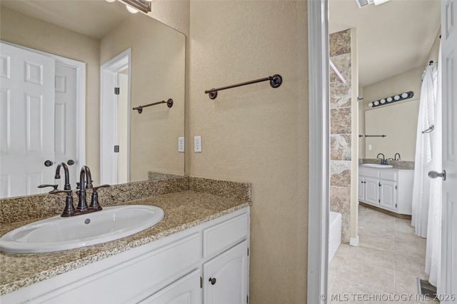 1300 E Boise Street, Broken Arrow, OK 74012