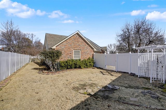 1300 E Boise Street, Broken Arrow, OK 74012