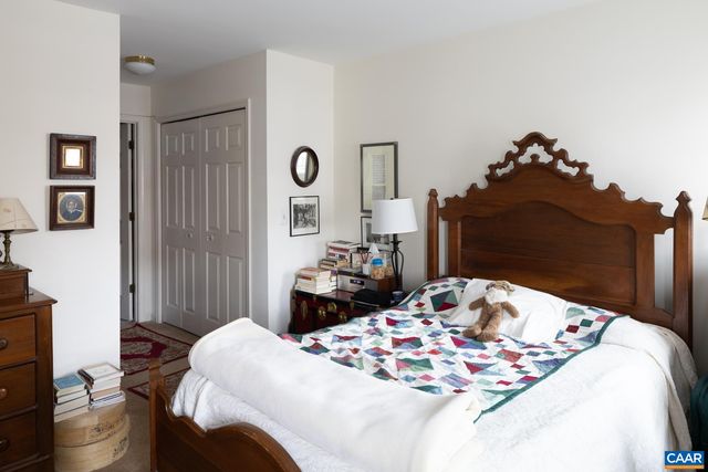 1325 Branchlands Dr Apt E, Charlottesville, VA 22901