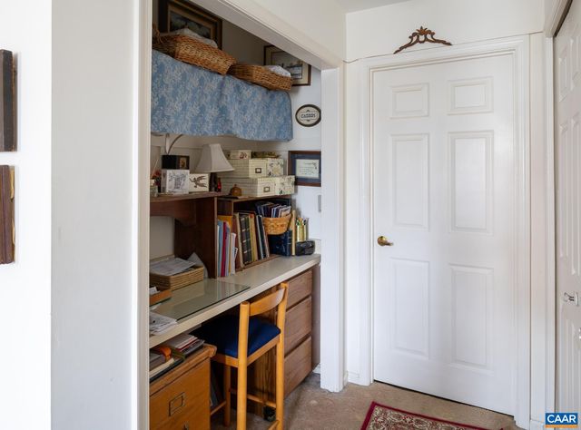 1325 Branchlands Dr Apt E, Charlottesville, VA 22901