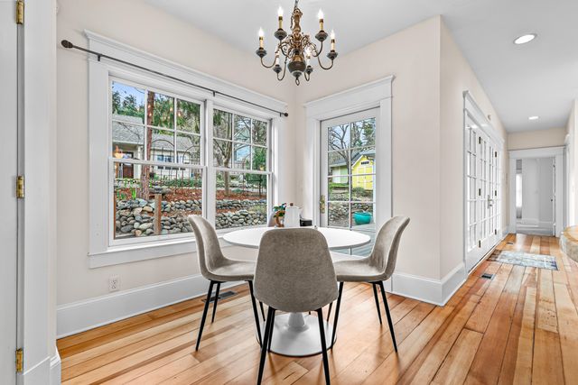 283 High Street, Ashland, OR 97520