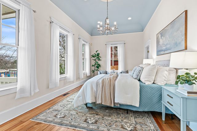 283 High Street, Ashland, OR 97520