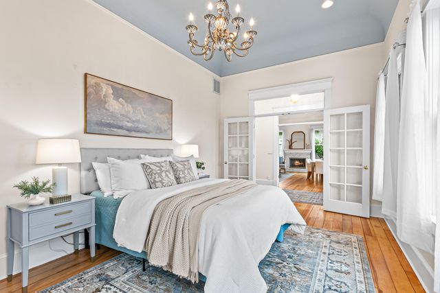 283 High Street, Ashland, OR 97520