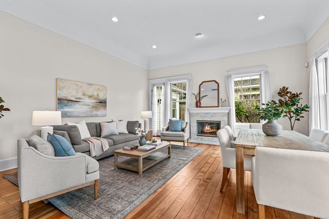 283 High Street, Ashland, OR 97520