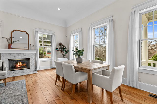 283 High Street, Ashland, OR 97520