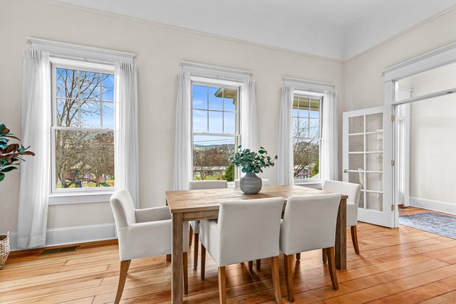 283 High Street, Ashland, OR 97520