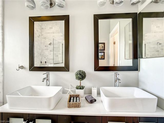 13633 ADMIRAL CT, Fort Myers, FL 33912