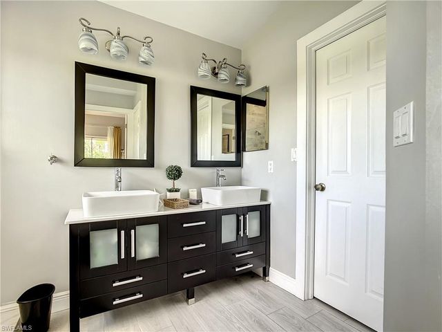 13633 ADMIRAL CT, Fort Myers, FL 33912