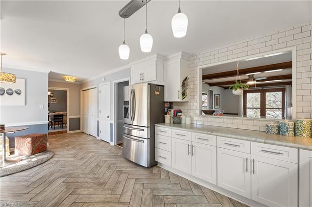 1382 Turkey Hill Road, Winston-salem, NC 27106