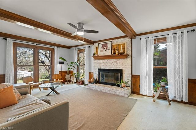 1382 Turkey Hill Road, Winston-salem, NC 27106