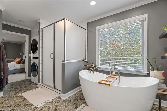 1382 Turkey Hill Road, Winston-salem, NC 27106