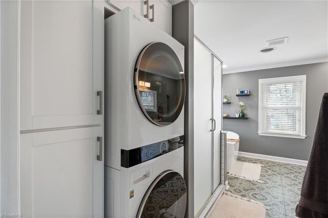 1382 Turkey Hill Road, Winston-salem, NC 27106