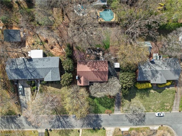 1382 Turkey Hill Road, Winston-salem, NC 27106